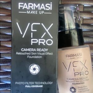 Farmasi VFX Pro Foundation (Shade 04 Natural Rose)